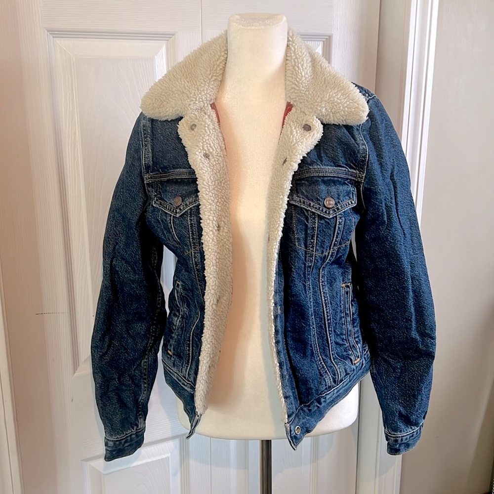 Levi’s S Reversible Sherpa Flannel Denim Jacket